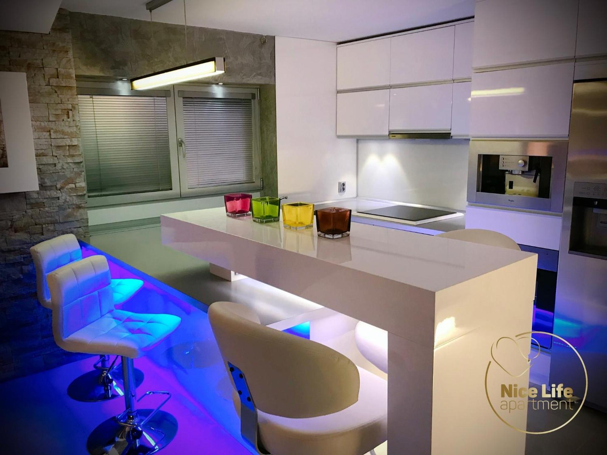 Nice Life - Luxury Apartment In The Old Town. Bratislava Exterior photo